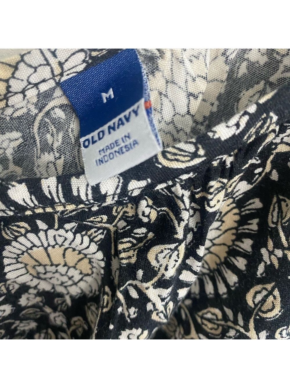 Old Navy Floral Tie-Strap V-Neck Mini Dress - Size M - Picture 3 of 3